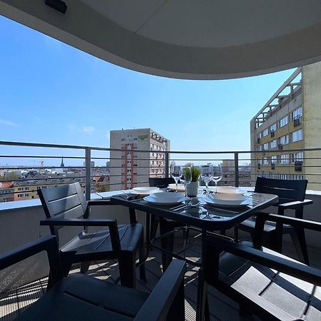 Sun Towers - Apartamenty Bryza - Apartamenty Z Parkingiem Swinoujscie Dış mekan fotoğraf