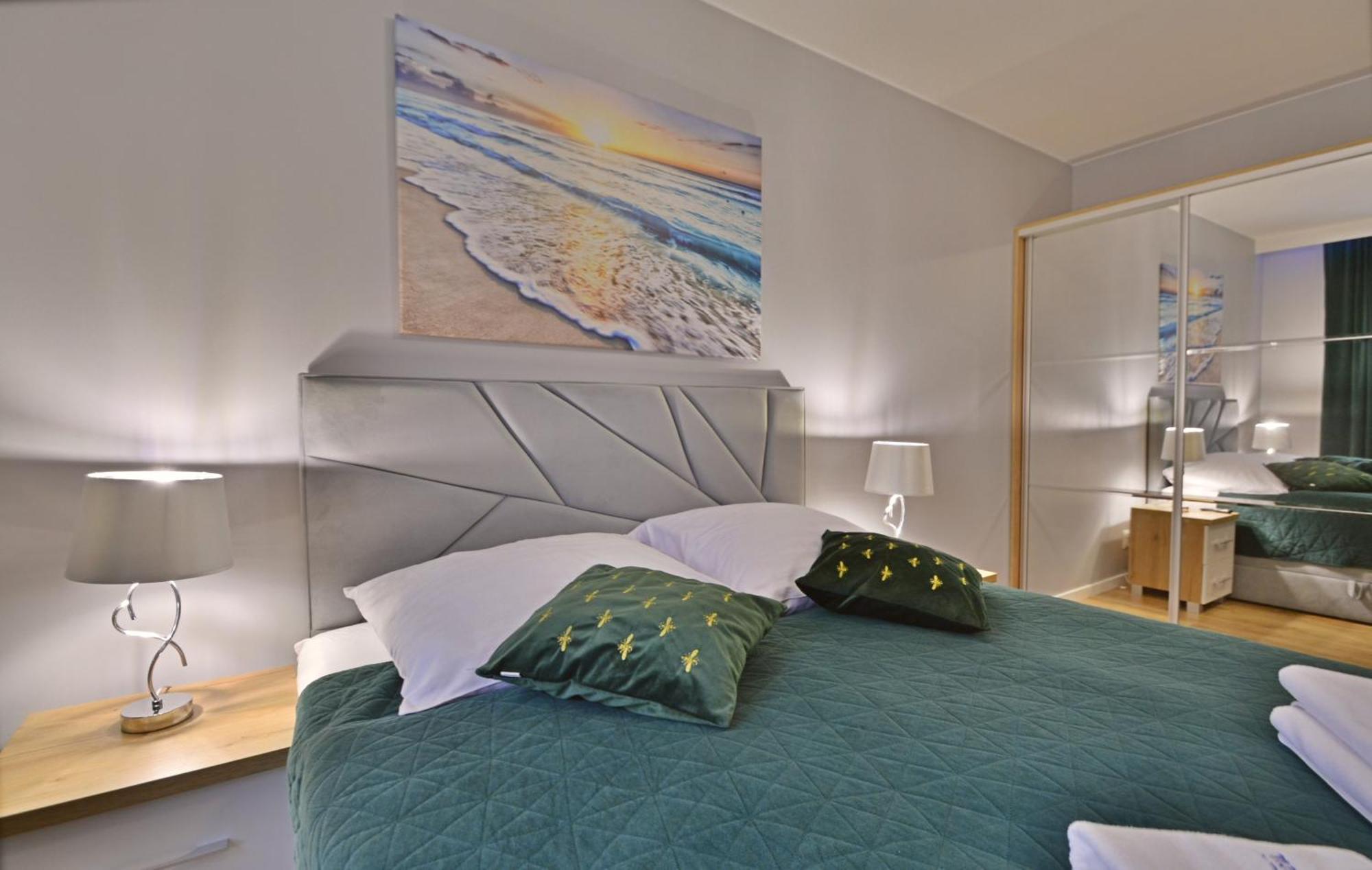 Sun Towers - Apartamenty Bryza - Apartamenty Z Parkingiem Swinoujscie Dış mekan fotoğraf
