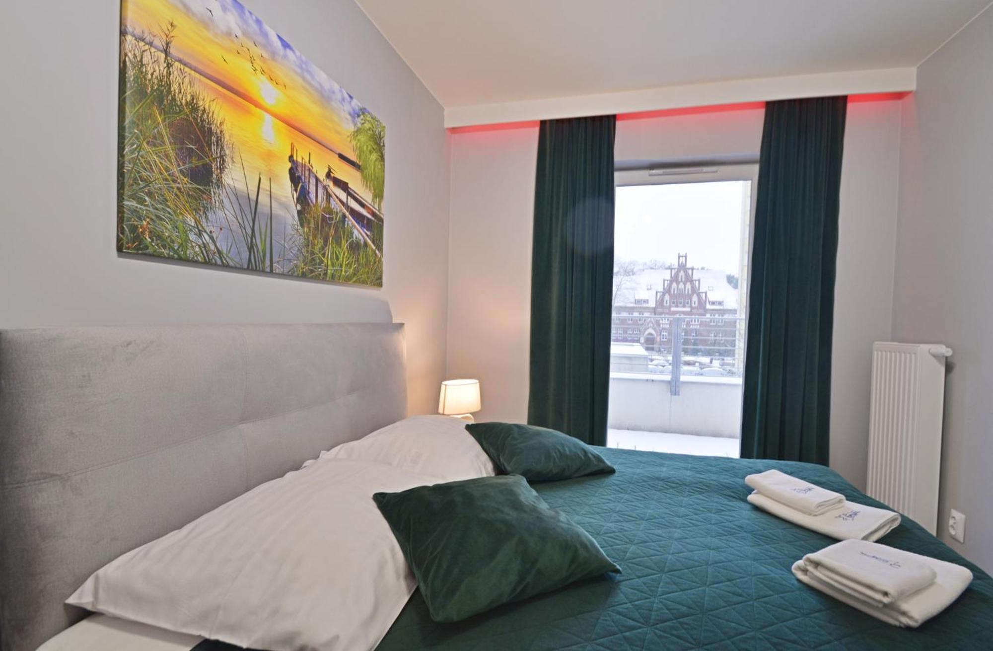 Sun Towers - Apartamenty Bryza - Apartamenty Z Parkingiem Swinoujscie Dış mekan fotoğraf