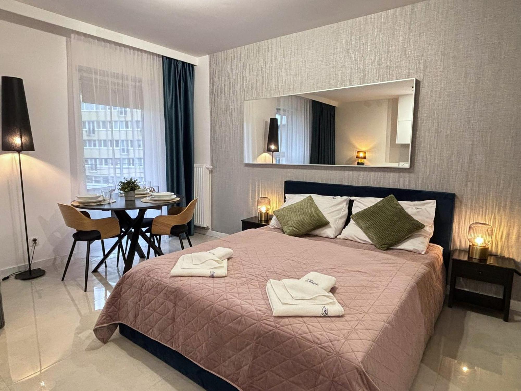 Sun Towers - Apartamenty Bryza - Apartamenty Z Parkingiem Swinoujscie Dış mekan fotoğraf