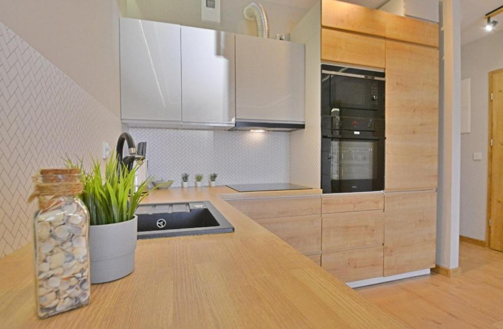 Sun Towers - Apartamenty Bryza - Apartamenty Z Parkingiem Swinoujscie Dış mekan fotoğraf