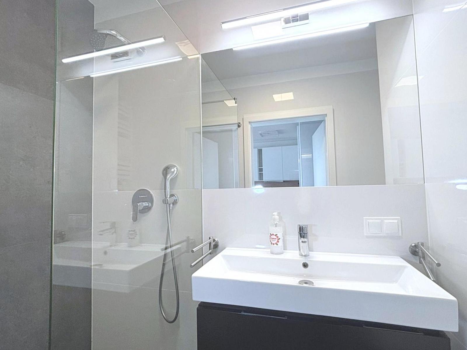 Sun Towers - Apartamenty Bryza - Apartamenty Z Parkingiem Swinoujscie Dış mekan fotoğraf